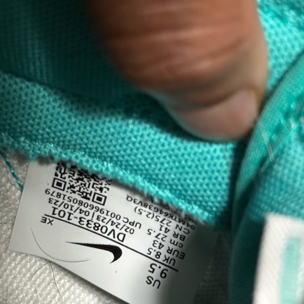 Nike Dunks - Picture 2 of 11